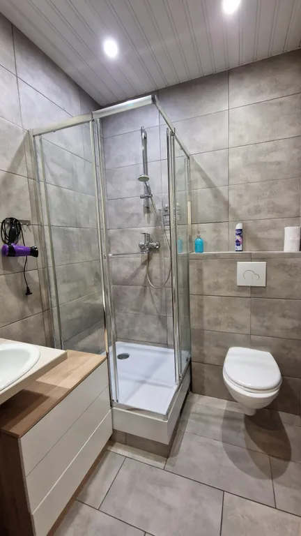 Апартаменты рядом с Ise rink