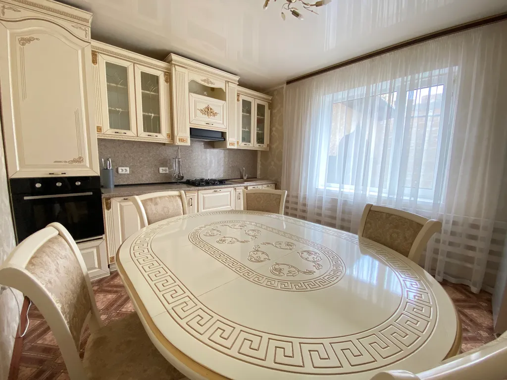 Коттедж Часть дома со своей кухней и отдельным входом под ключ — Судак