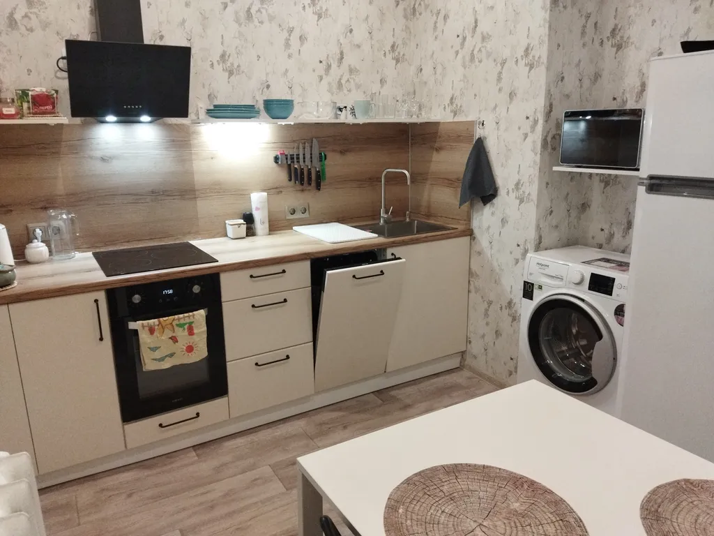 Уютная квартира около ГК Большой Вудъявр