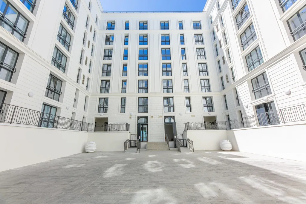 Квартира в новом элитном комплексе Граф Толстой