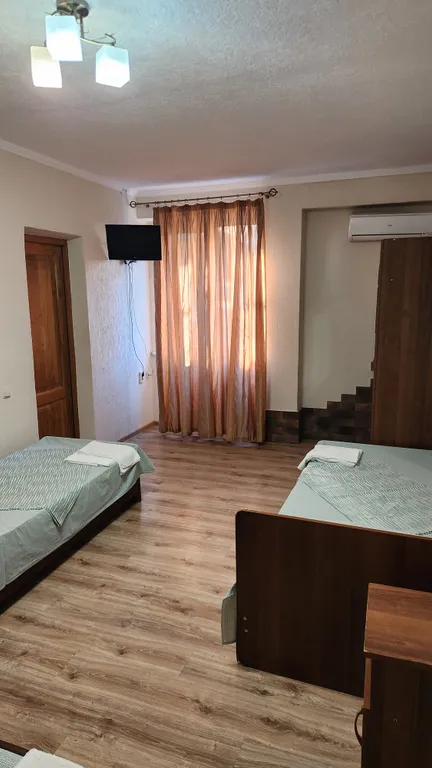 Четырехместный номер с удобствами внутри