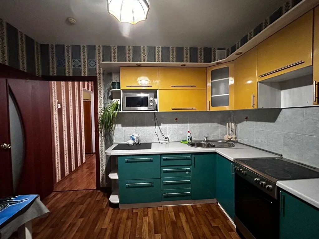 Современная квартира рядом с СК Заря и МНТК имени Федорова