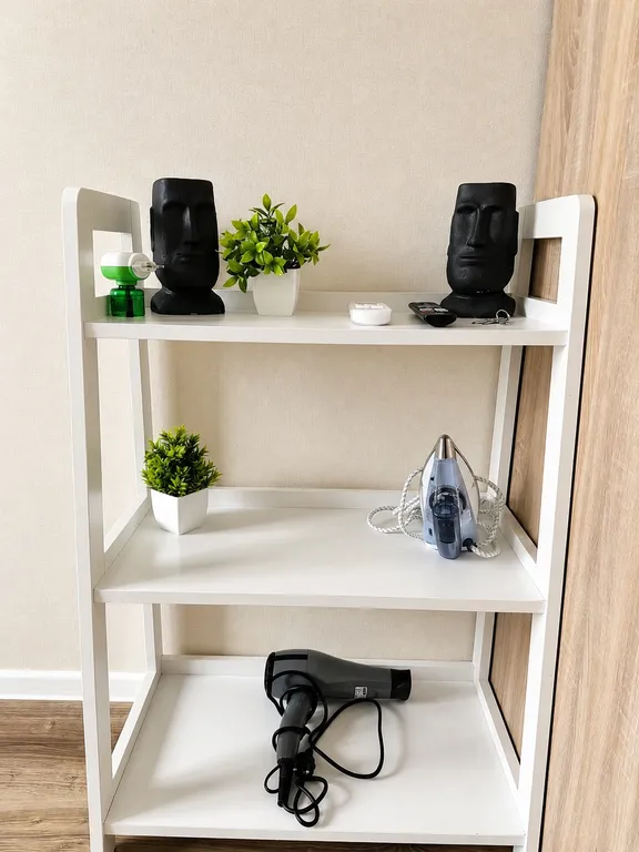 Hostly, BST premium Studio