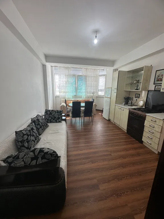 Квартира в 10 минутах ходьбы до моря и до дворца спорта Али Алиева.