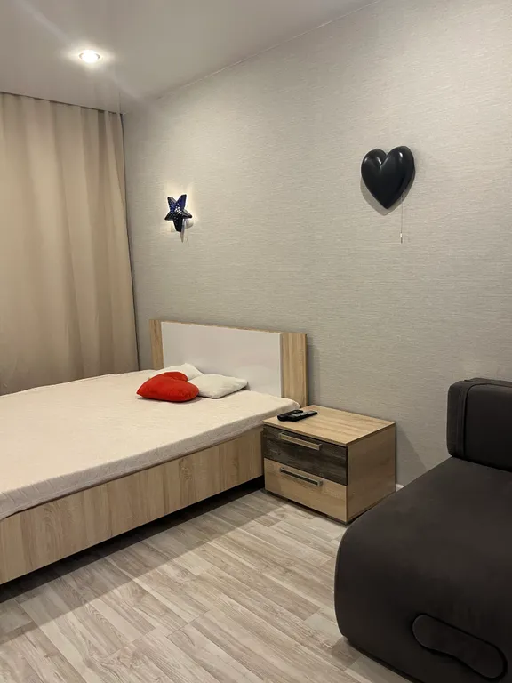 Свежая, отремонтированная квартира, 5 раздельных спальных мест