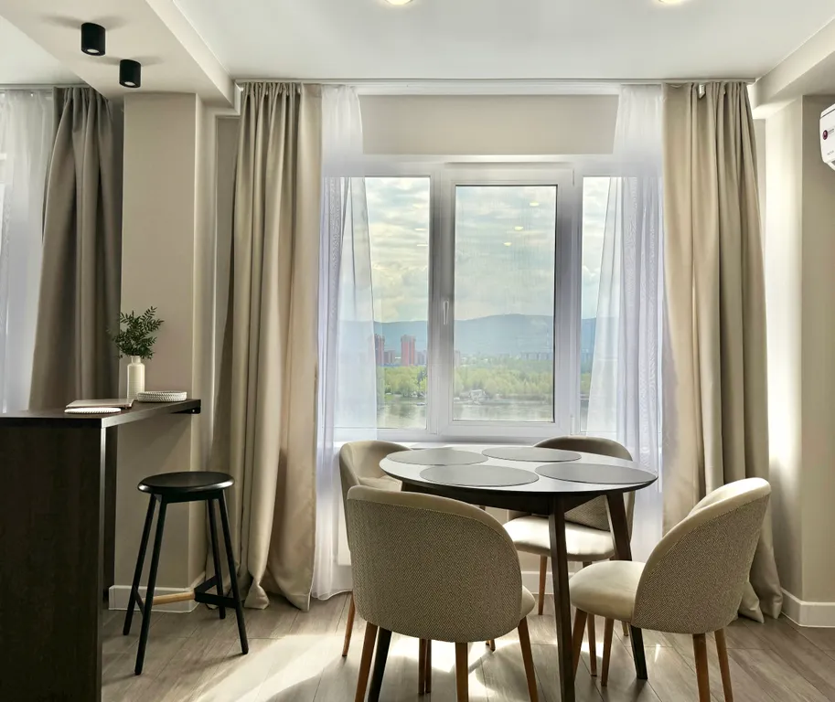 Уютная квартира с шикарным панорамным видом на Енисей