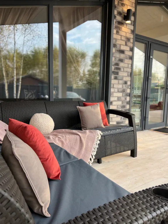 Новый, стильный и уютный каменный дом рядом с Сорочанами