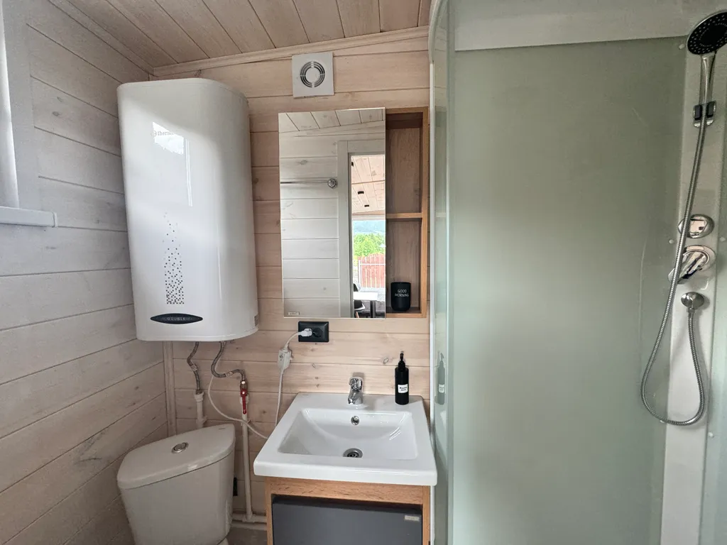 Домик с видом на горы