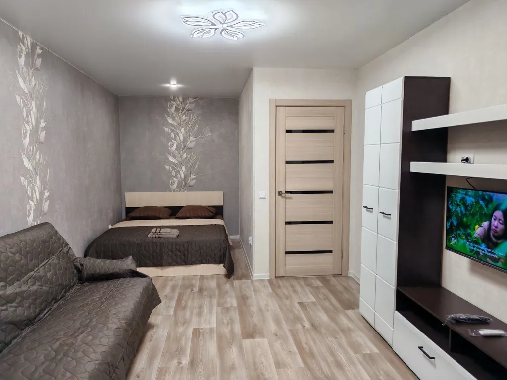 Видовая 1-комнатная квартира с дизайнерским ремонтом