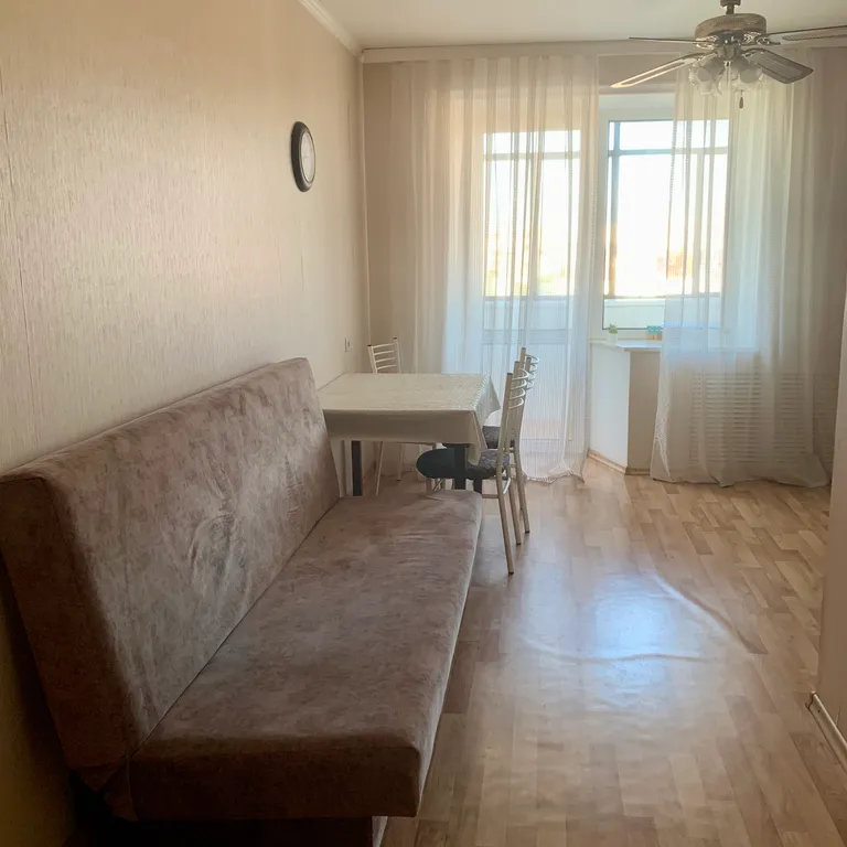 Однокомнатная возле набережной