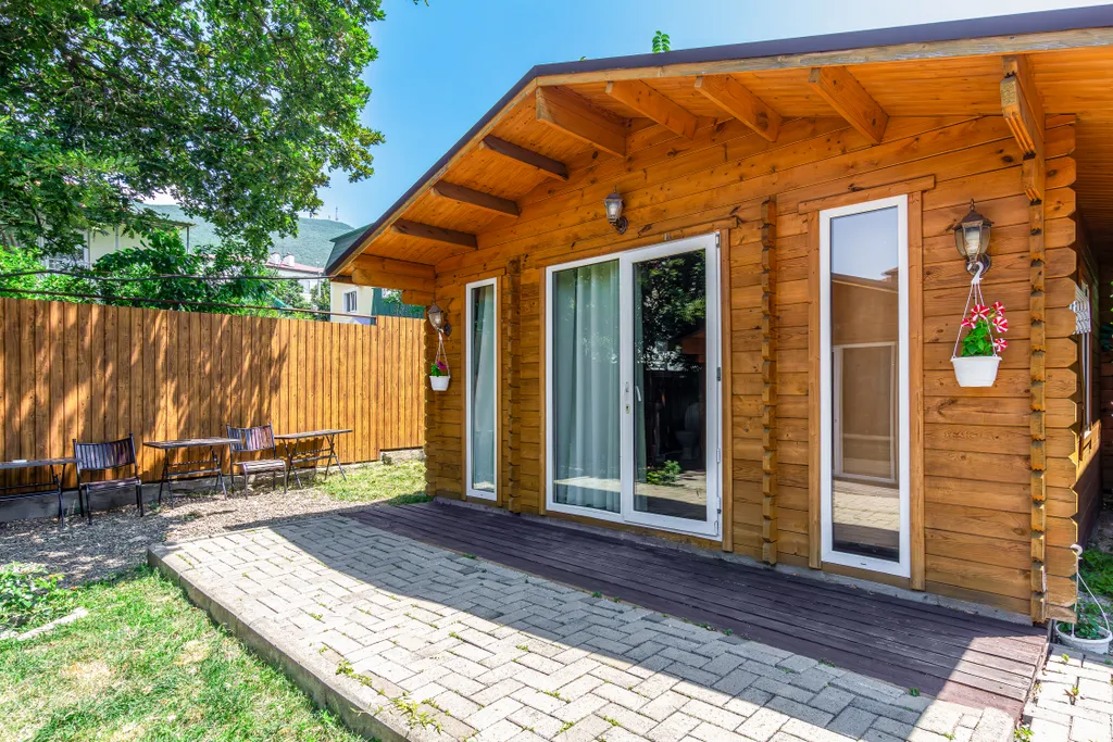 Коттедж Современный деревянный дом из бруса — аренда посуточно в Геленджик