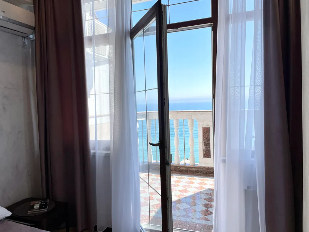 Апартамент на первой линии в Профессорском уголке