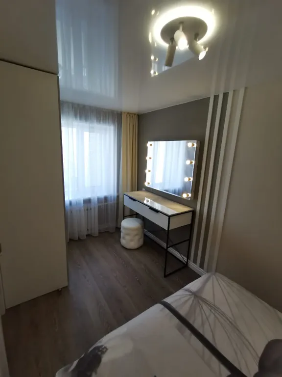 3-комн на 50 лет Октября -4 кровати