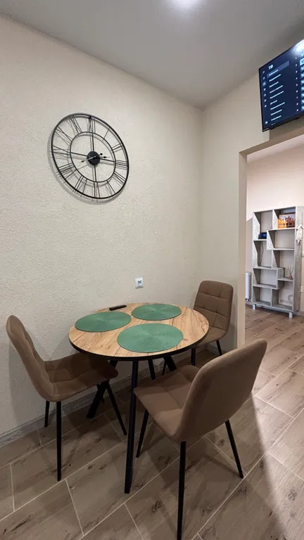 Новая светлая квартира с хорошим ремонтом