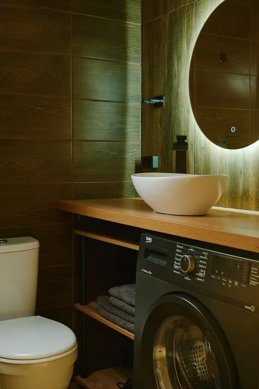 Уютный дом на берегу озера