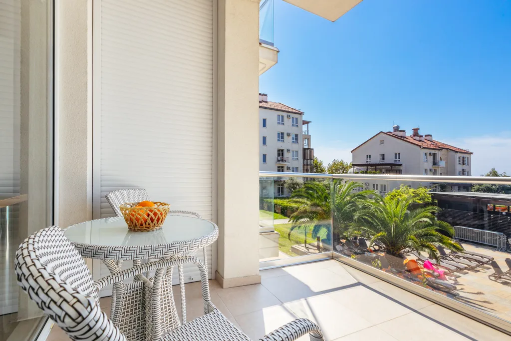 Апартамент с балконом с видом на море