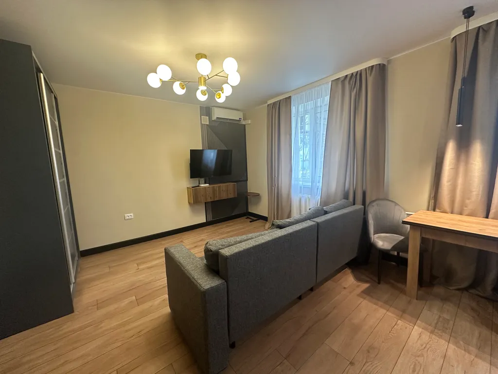 Уютная студия в центре города около пляжа