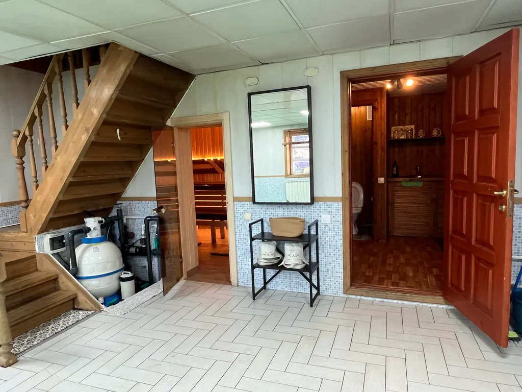 Коттедж в саду