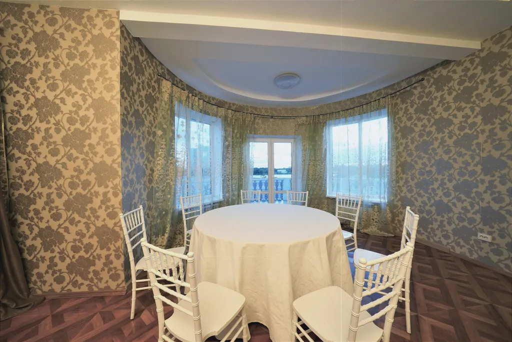 Коттедж на собственном берегу Невы