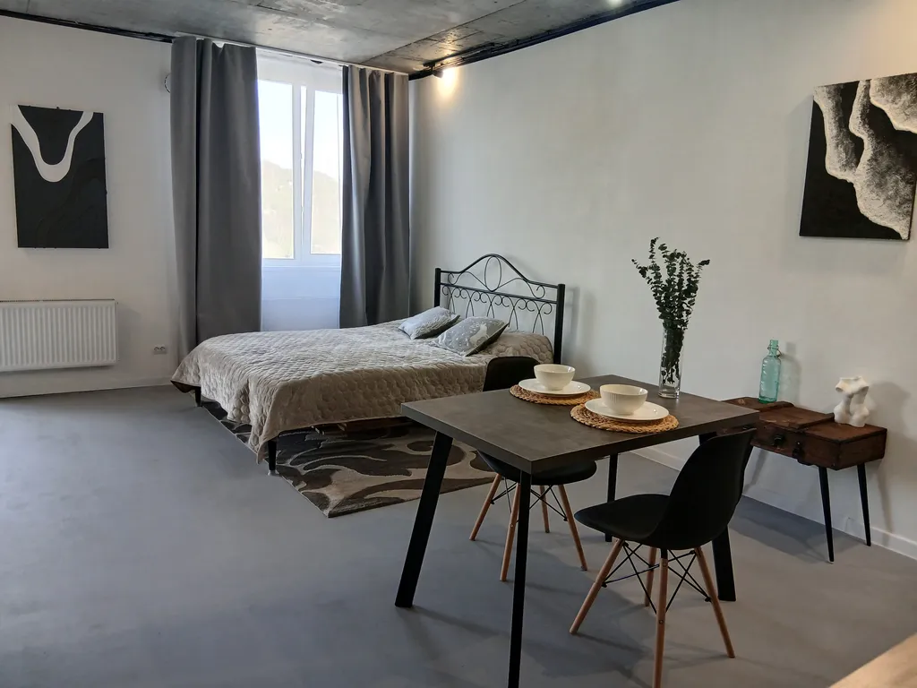 Студия с видом на бухту! Современный дом 2024 г. постройки