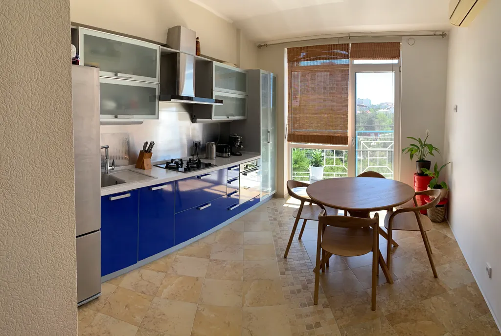 Квартира с видом на море рядом с набережной