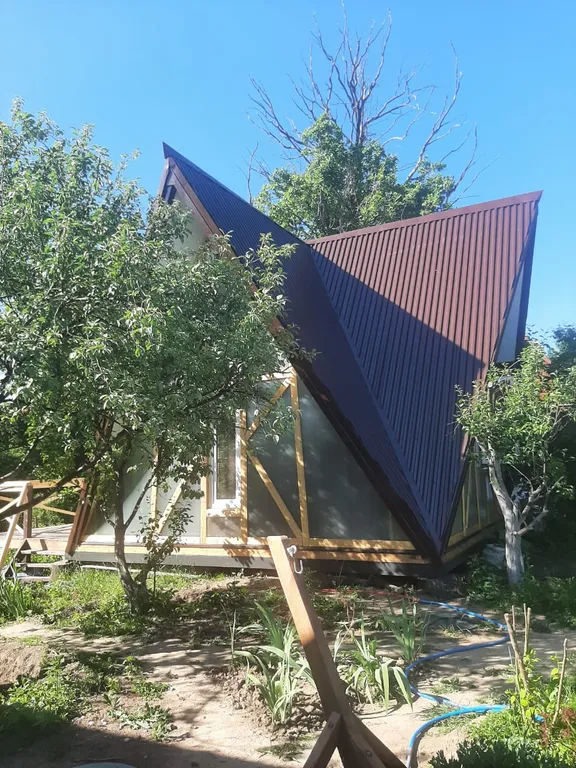 Дом у лесного пруда