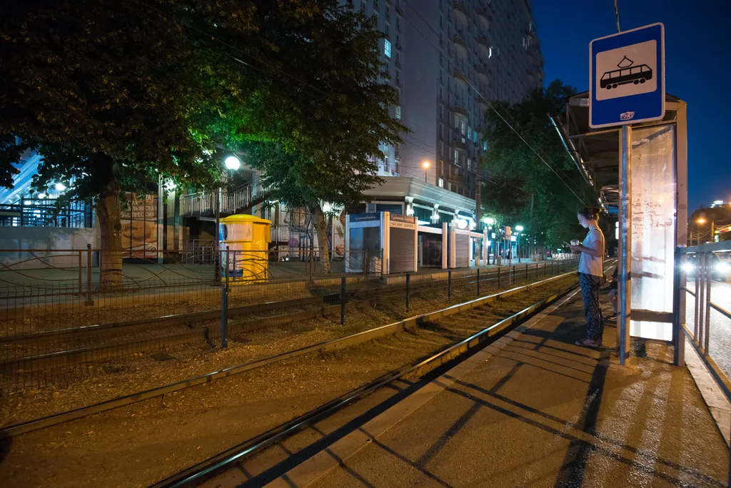 Квартира Квартира Светлая евродвушка в центре, 2 жк-телевизора, удобная кровать, 24/7 — Краснодар