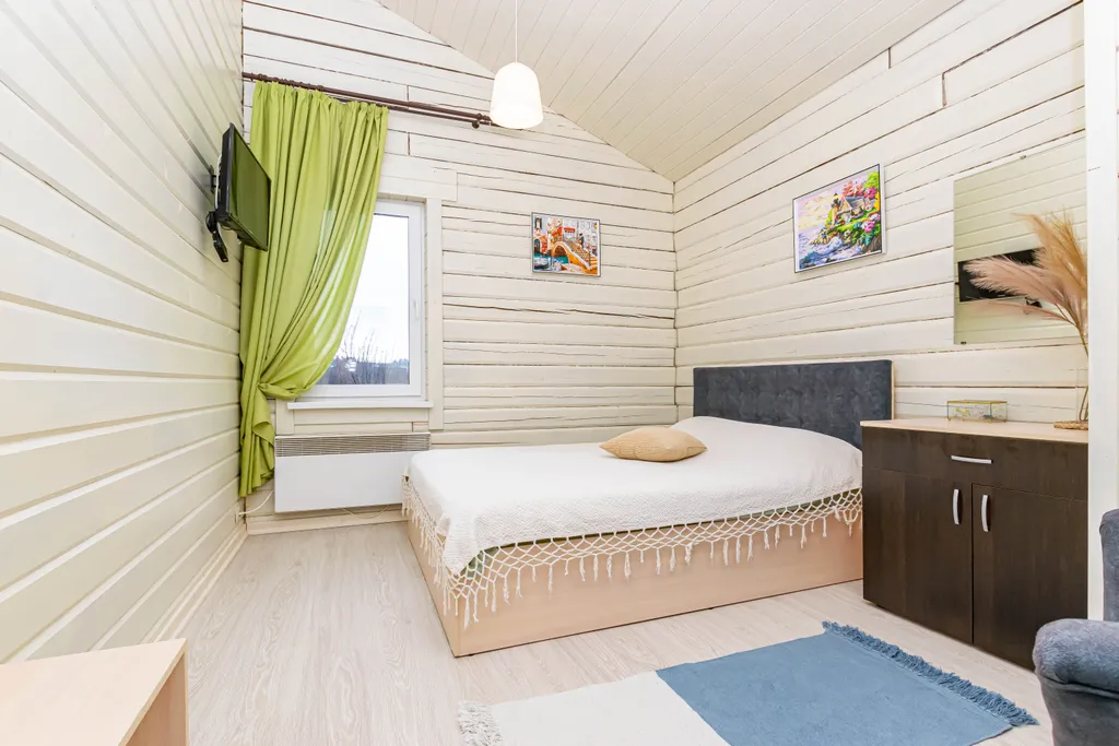 Дом на берегу озера