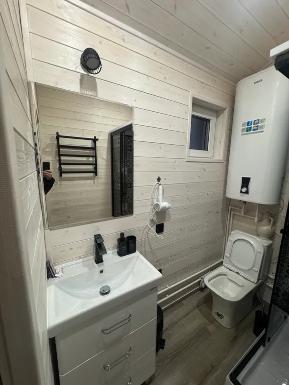 Двухкомнатный дом с видом на горы и реку