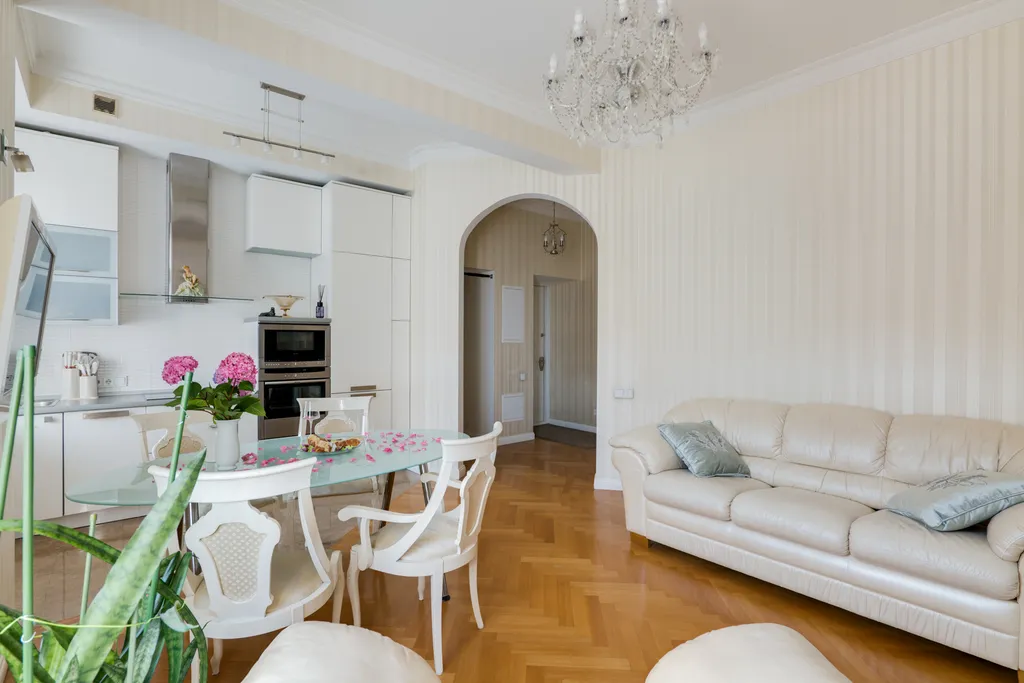 Квартира Великолепная светлая и просторная квартира в историческом доме — Москва