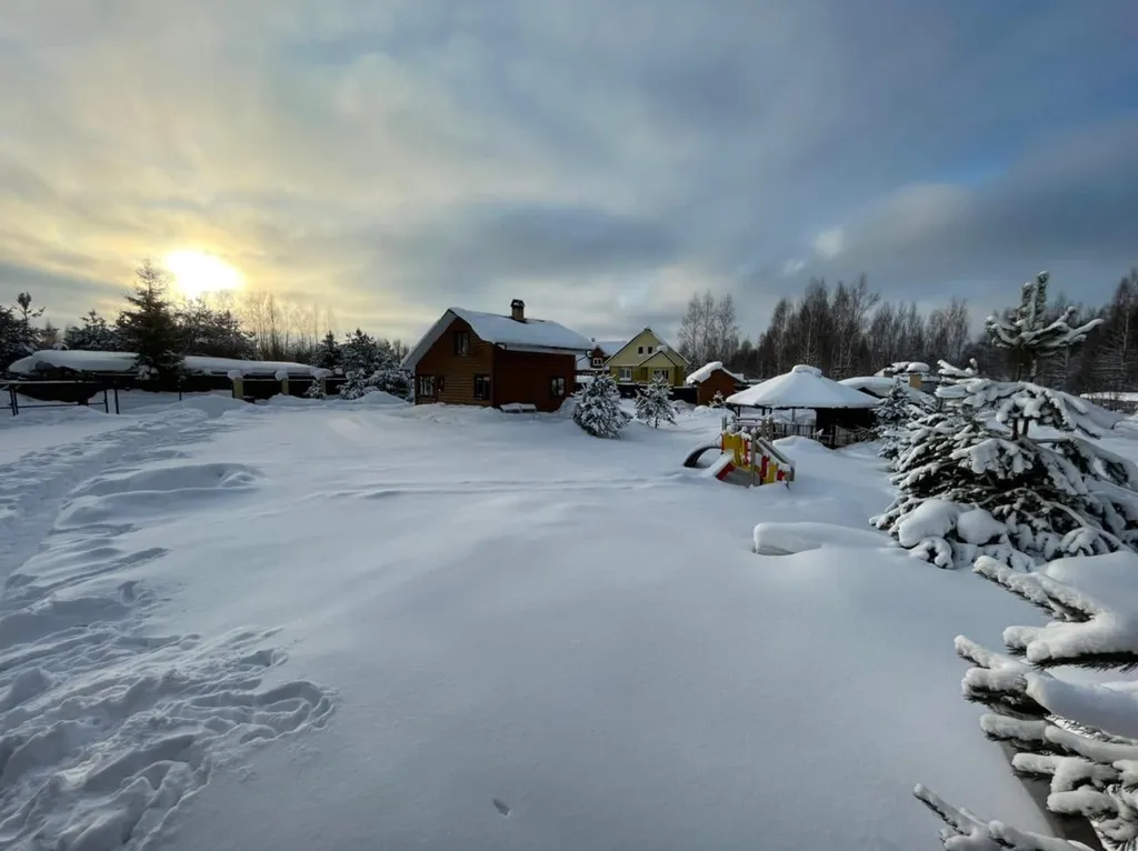 Дом за озером