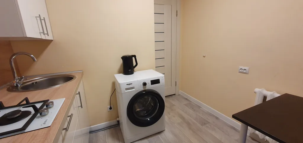 Двухкомнатная квартира в тихом центре, кирпичный дом, Смарт ТВ.