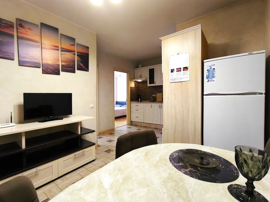 Двухкомнатная квартира с большой кухней