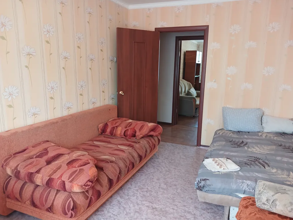 Многоместная комфортная квартира с балконом