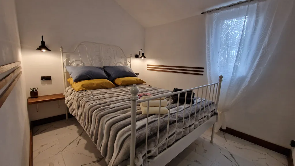 Коттедж Уютный дом в стиле барн — Дятловка