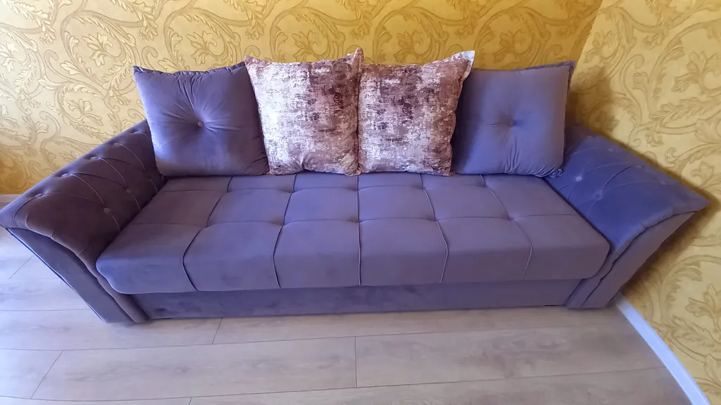 Уютная квартира в центре города с видом на гору Змейка