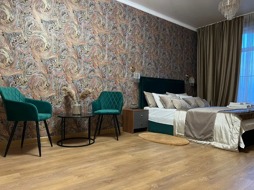 Космический вид из панорамных окон на горы