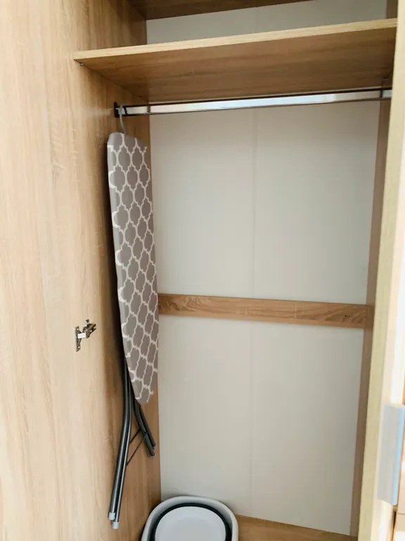 Светлая студия с видом на закат