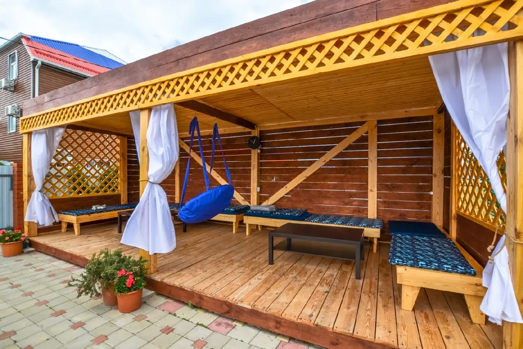 Коттедж Коттедж с террасой у моря — Кучугуры