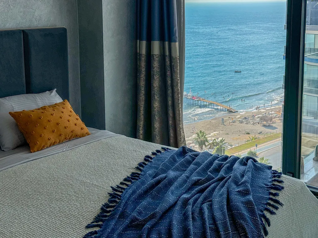 Cebeci на 1 береговой линии с панорамным видом на море