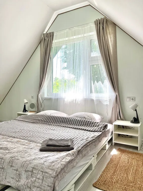 Красивый теплый дом с баней в тихой деревне