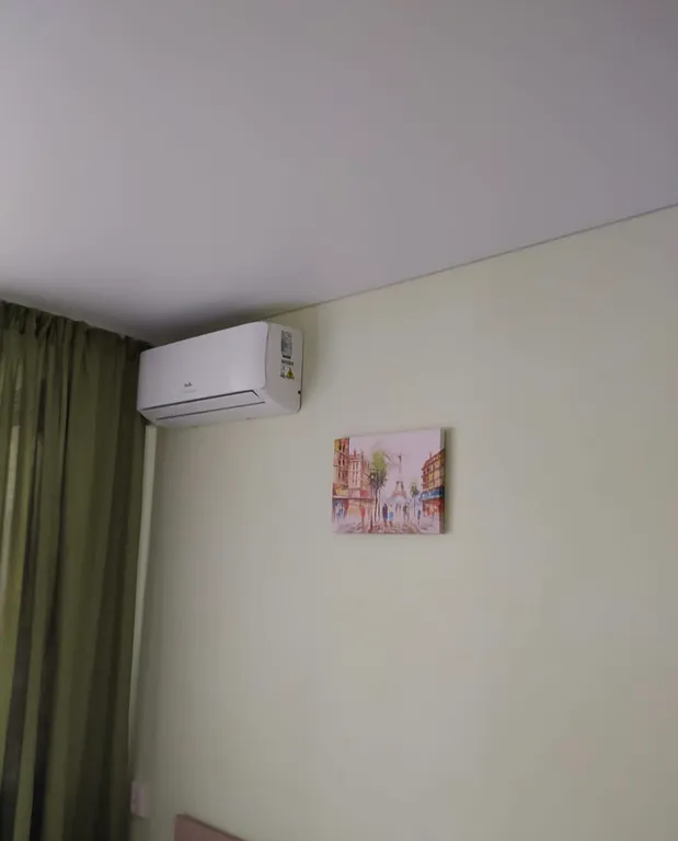 Студия чистая и уютная