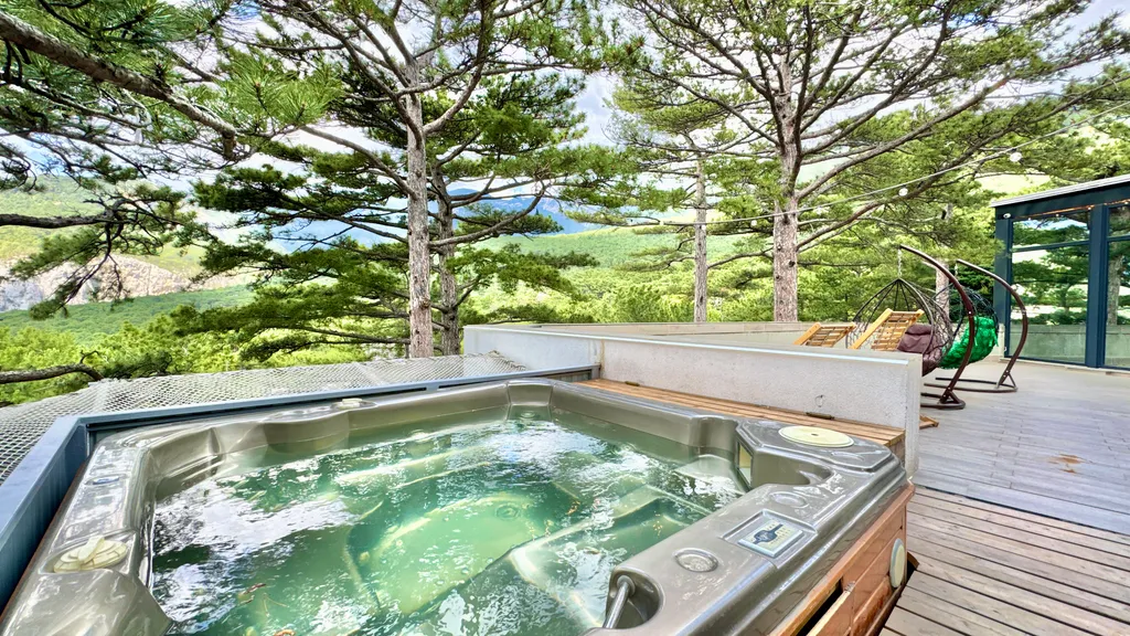 Дом в заповеднике с баней на дровах