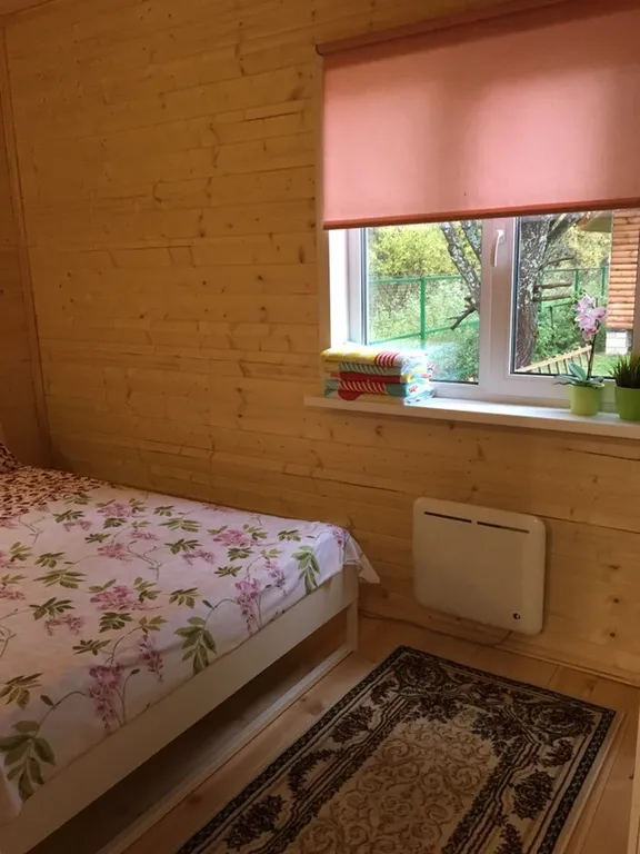 Уютный домик у леса с камином и сауной.