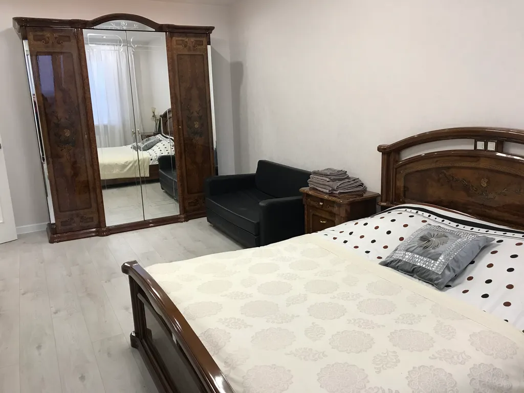 Уютная квартира с прекрасным видом — аренда посуточно в Великий Новгород