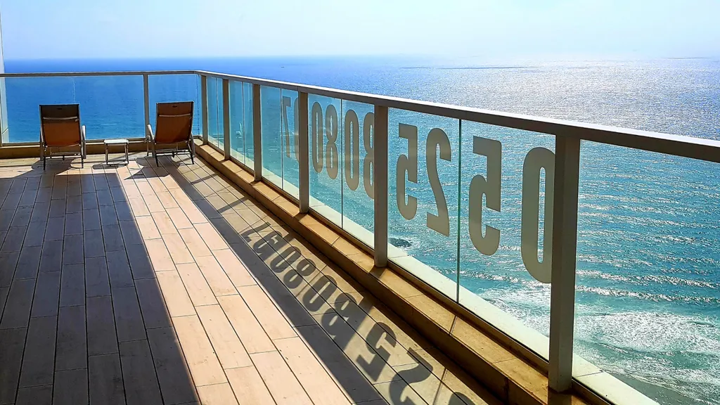 Пентхаус на берегу моря