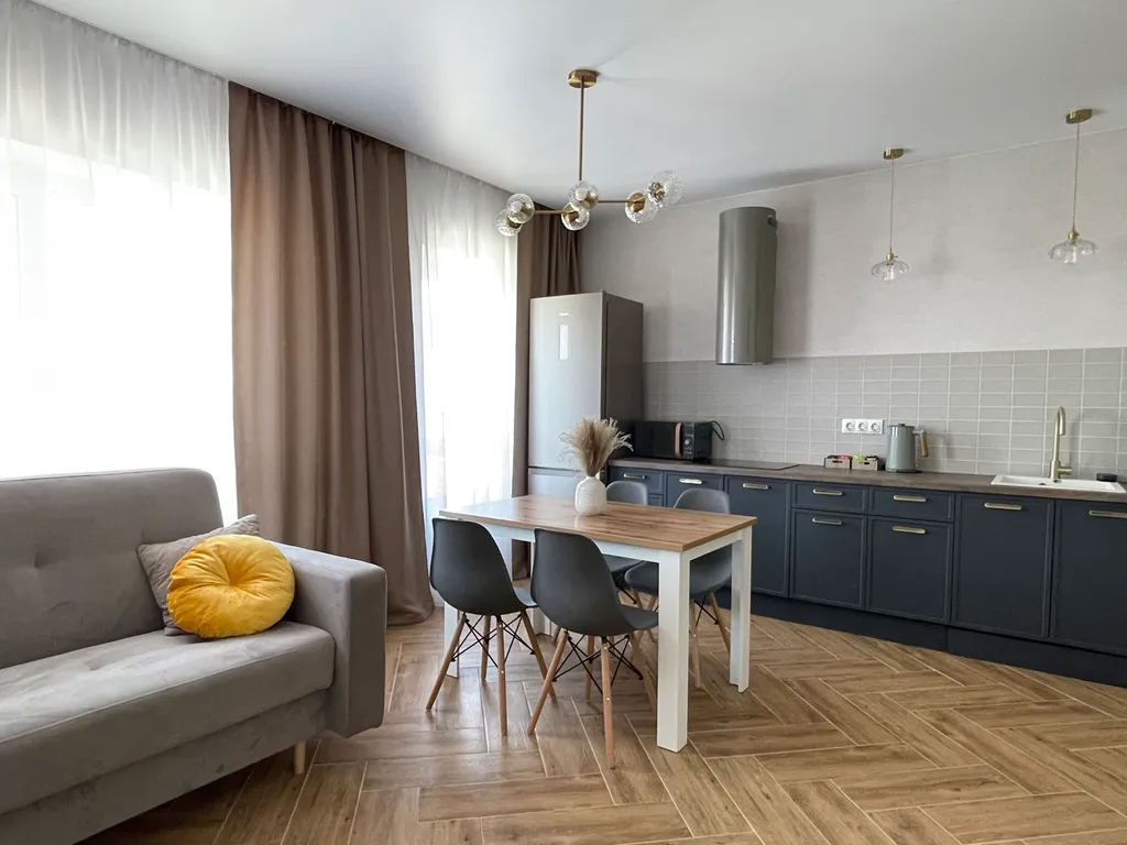 Комфортабельная квартира в новом доме — аренда посуточно в Псков