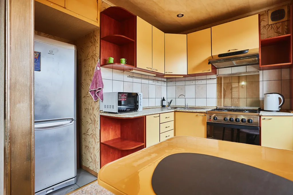 Ваш Рантье на Ленина 26 возле Театра кукол