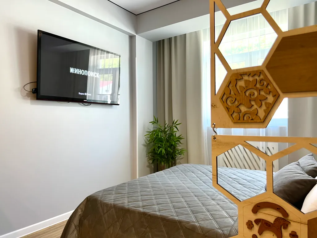 Просторная квартира с новым ремонтом для семьи в центре