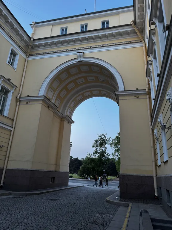Квартира Апартаменты у Дворцовой набережной — Санкт-Петербург
